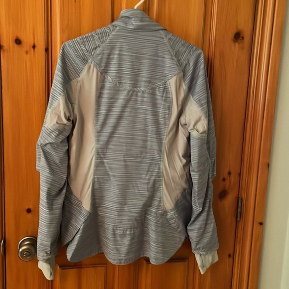 Lululemon jacket blue size 8 - Picture 4 of 4